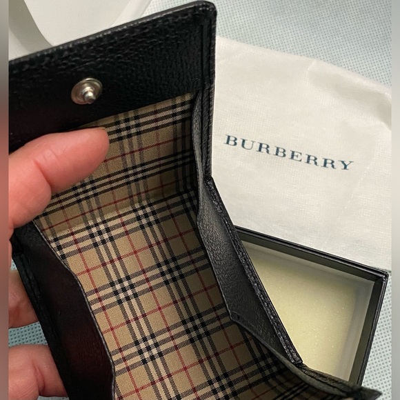 Auth Burberry 3 piece RARE Bag, long wallet& coin pouch. dust bag/box. - Picture 8 of 15